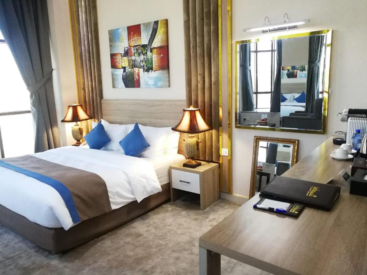 فندق لافيرا ان Lavera Inn Hotel Rijád Kültér fotó